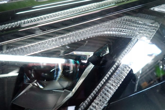 SKODA OCTAVIA IV CRYSTAL LED LIFT 23- reflektor left light left 5E4941035
