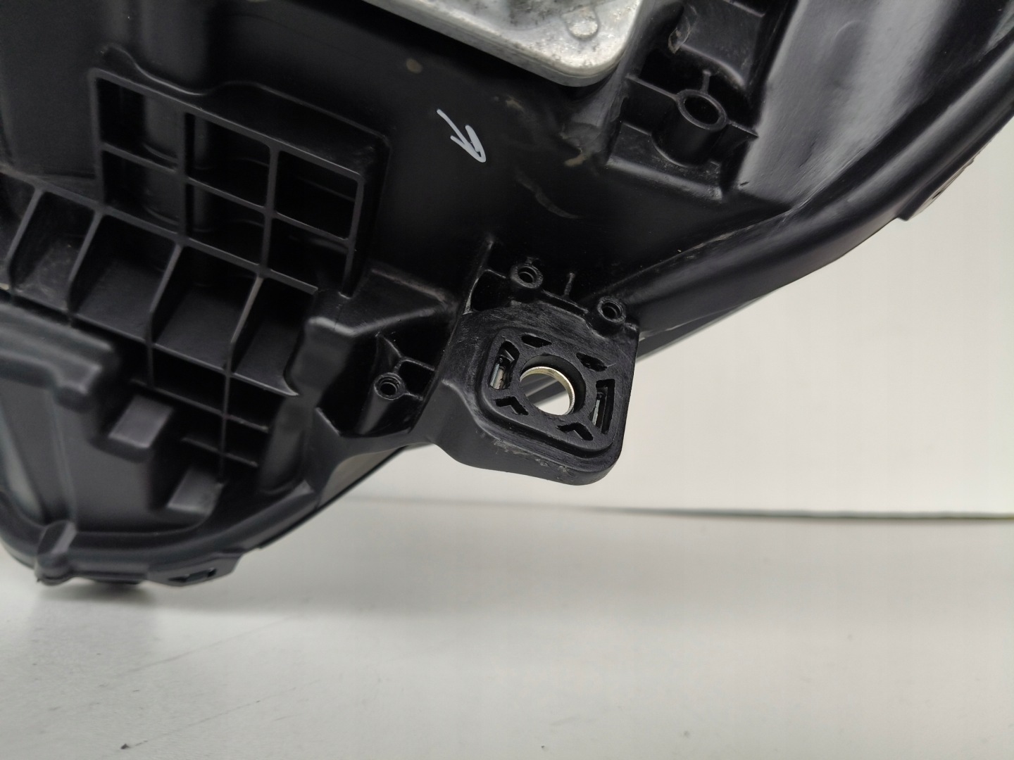 light right REFLEKTOR JAGUAR XE 19- LIFT FULL LED