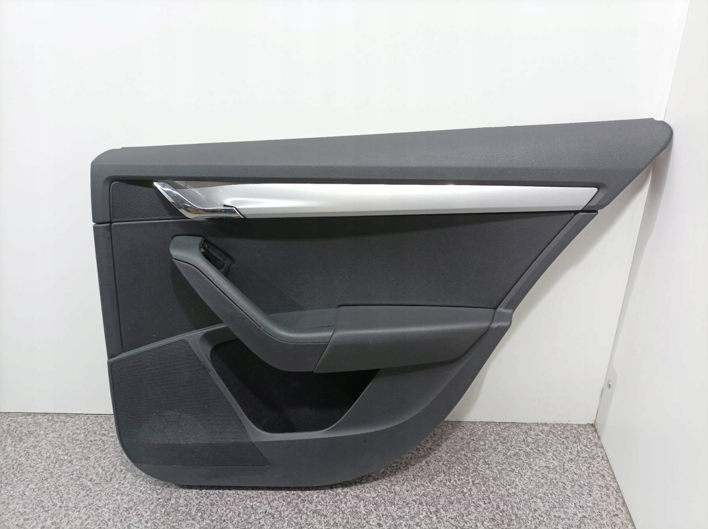 upholstery side left right rear part HB KPL Skoda Octavia III (2012- )