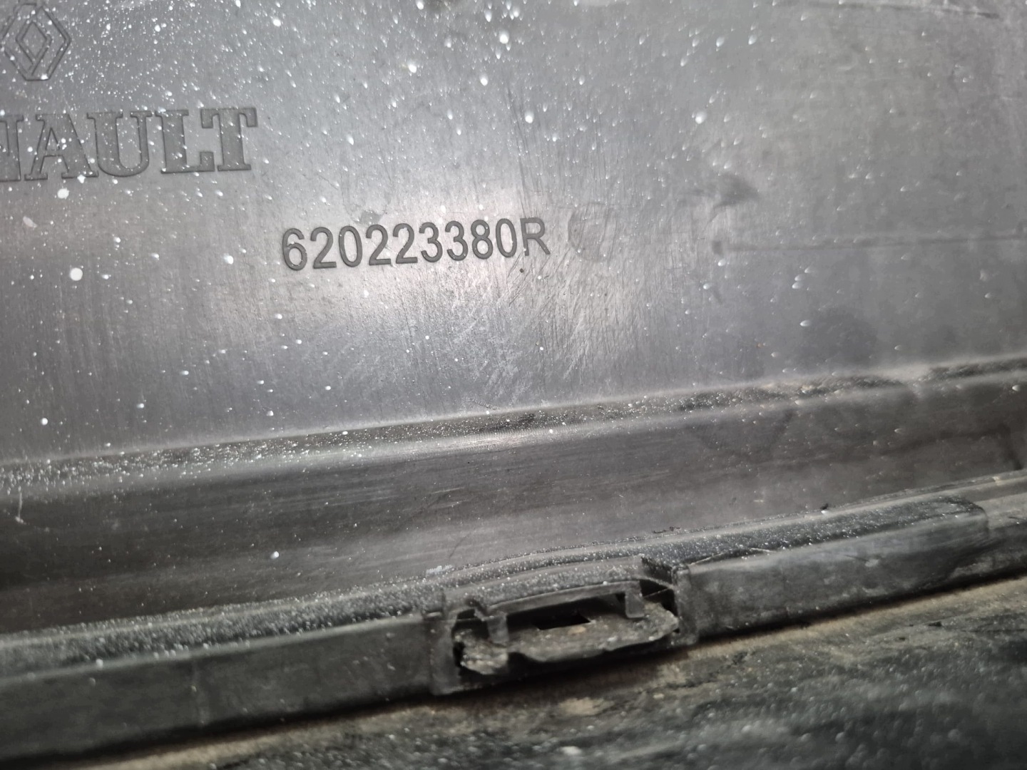 RENAULT TRAFIC III 3 14-21 bumper front front grill cover 620223380R