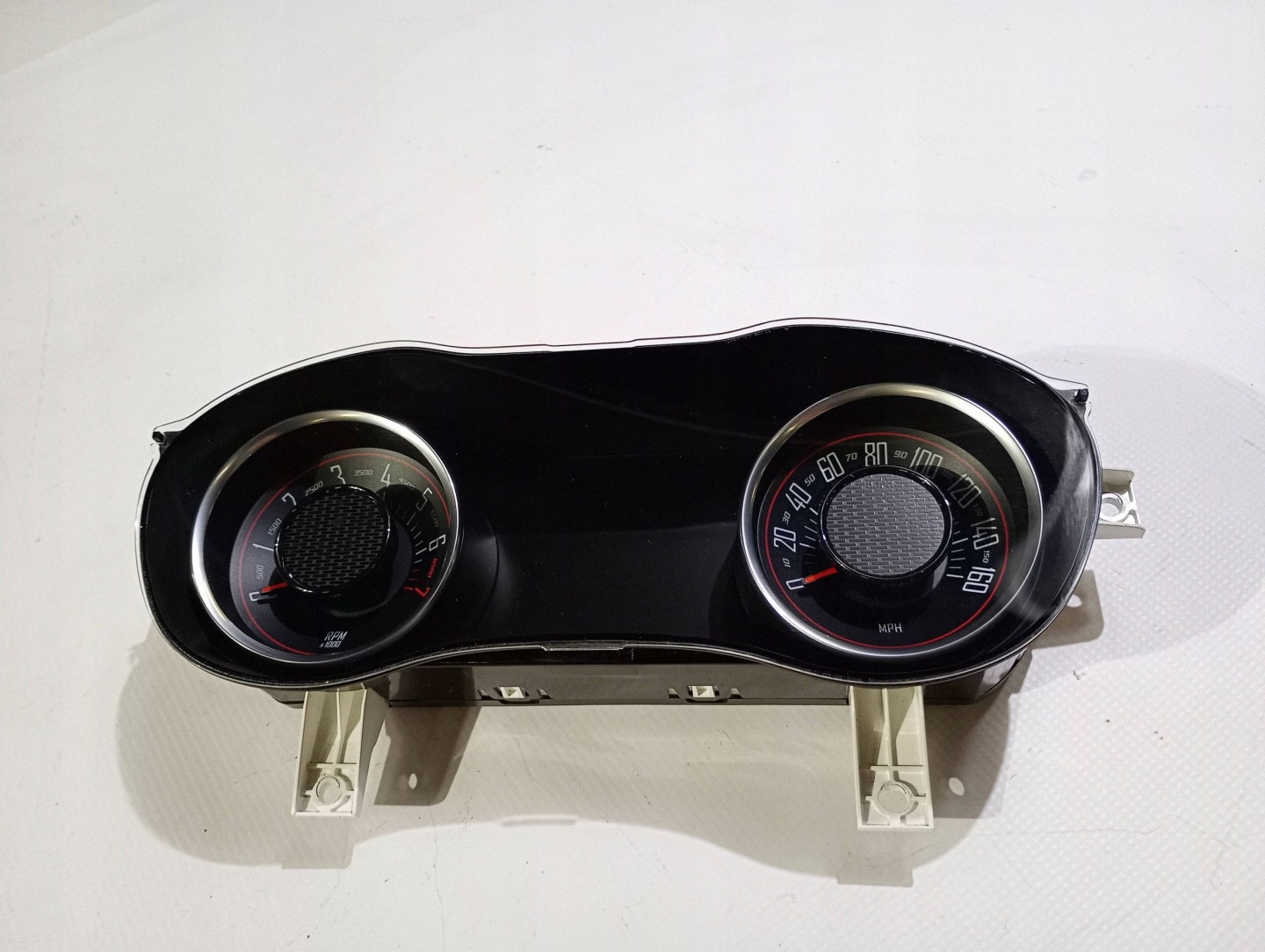 dials dials predkosciomierz wskazniki Dodge Challenger 3.6 2015