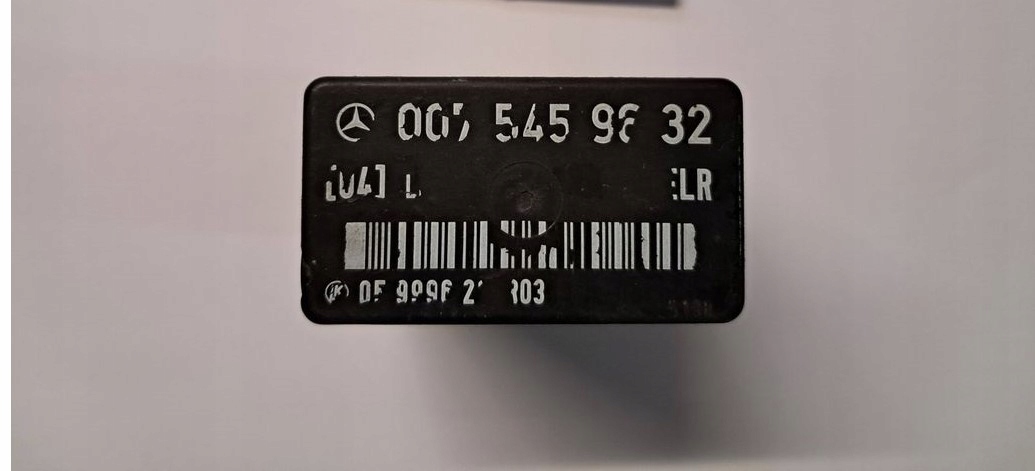 Relais MERCEDES W124 3,0D 0075459632