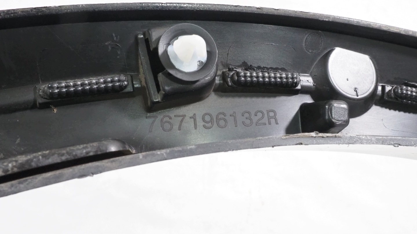 Renault Megane E Tech modanatura parafango sinistra posteriore 767196132R