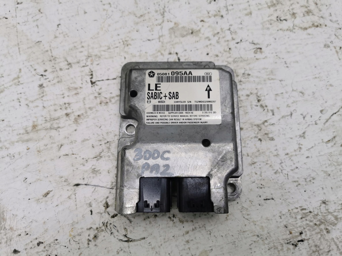 module control unit airbag CHRYSLER 300C 05081095AA