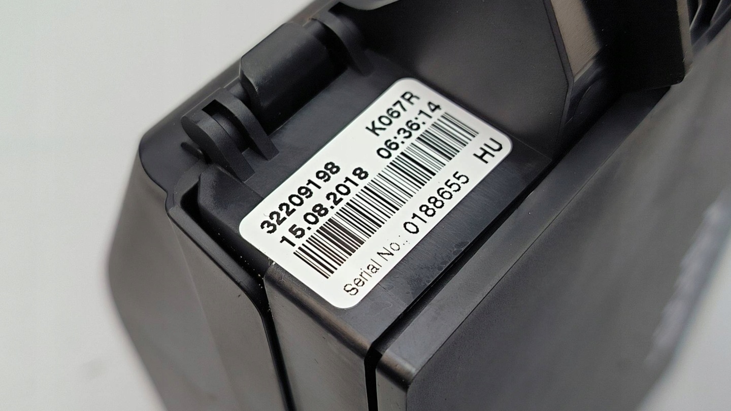 Module fusibles 32209198 VOLVO V60 II