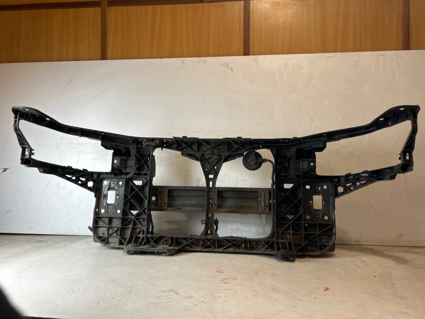 support panel for radiators pillar sider Kia Ceed and Lift 1.6 CRDI