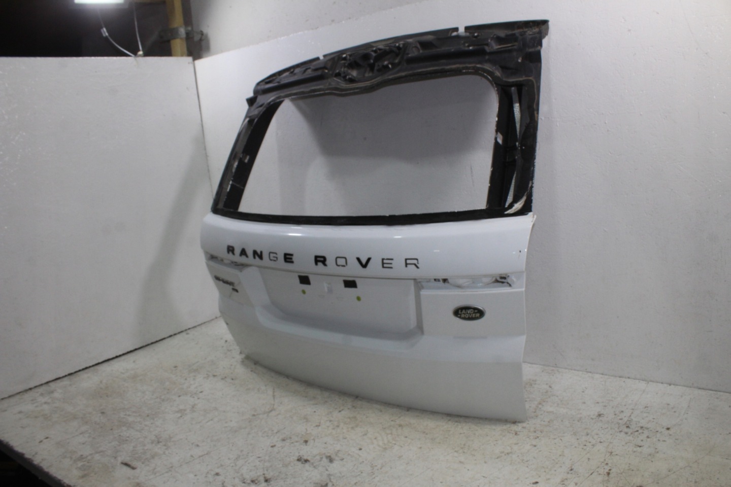 Range Rover Sport L494 trunk door boot rear part