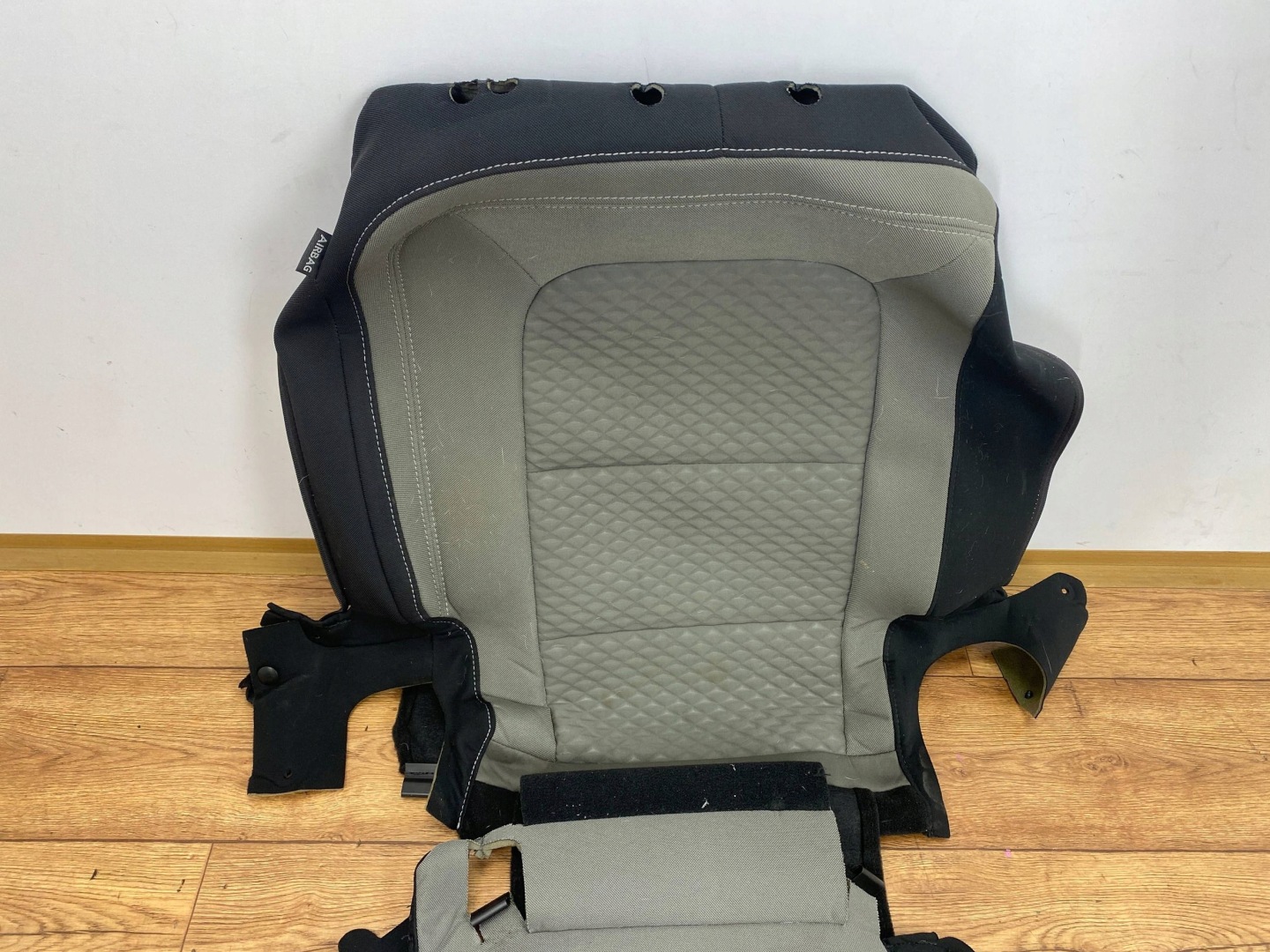 side rear. rear part komplet upholstery Ford Escape IV 2020+