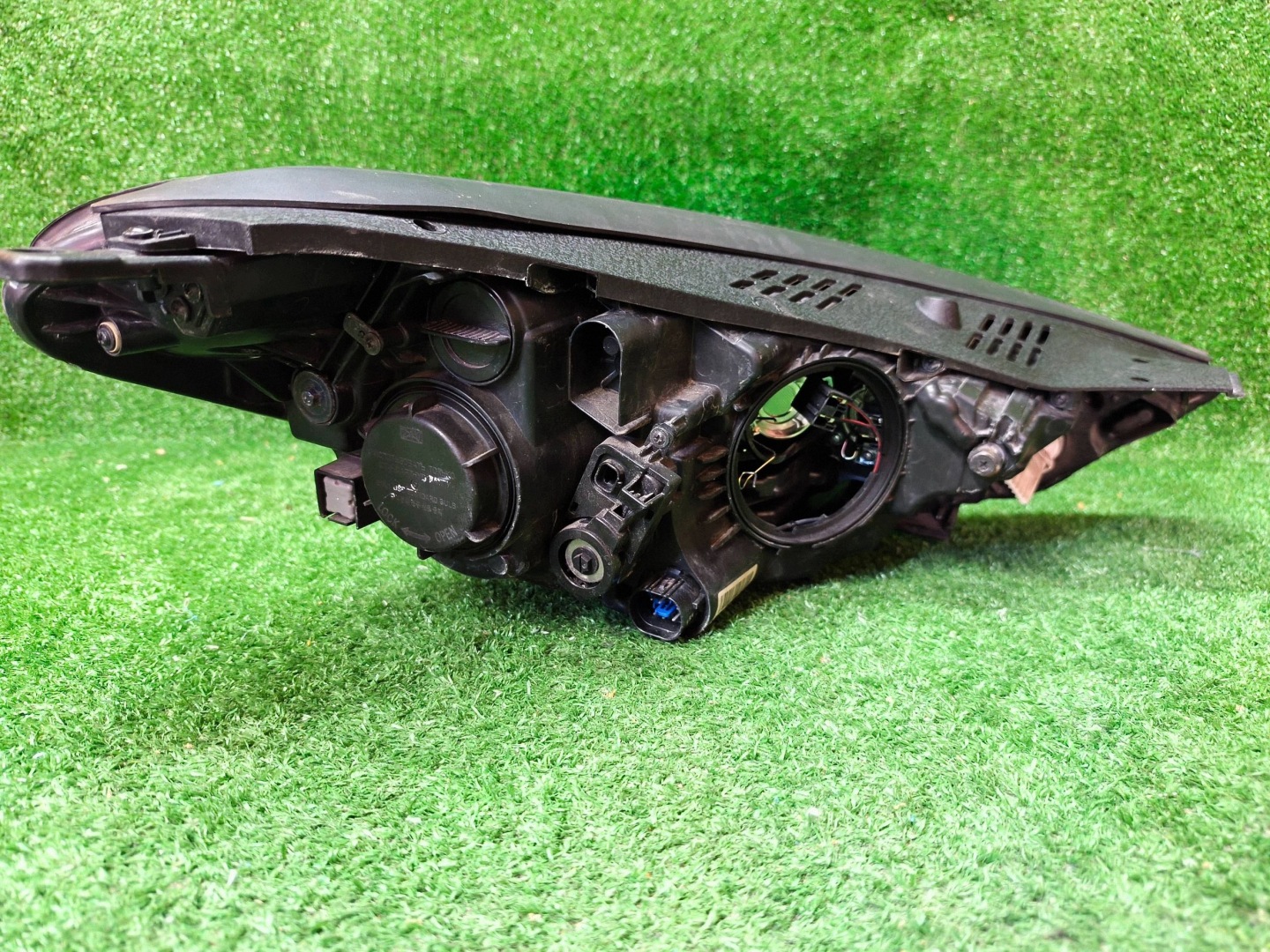 REFLEKTOR left front HYUNDAI TUCSON III 15- lens NR.1552