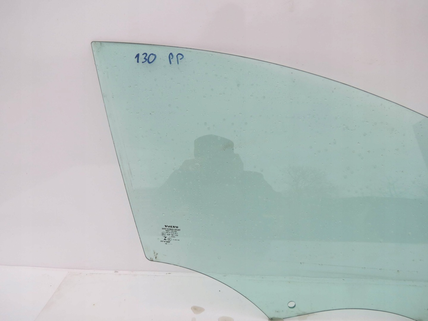 window side right front (2013R.)VOLVO V60 and S60 II DOT57M53AS2 (2013-1018)