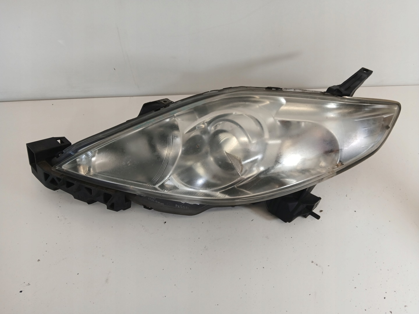 MAZDA 5 CR and light left front lens