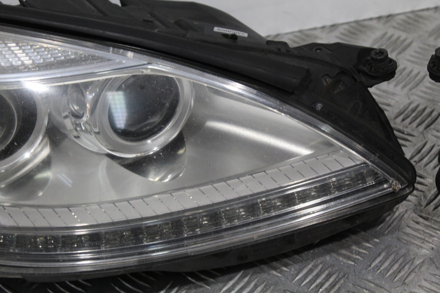 lights front XENONY S-KLASA W221 LIFT A2218200639