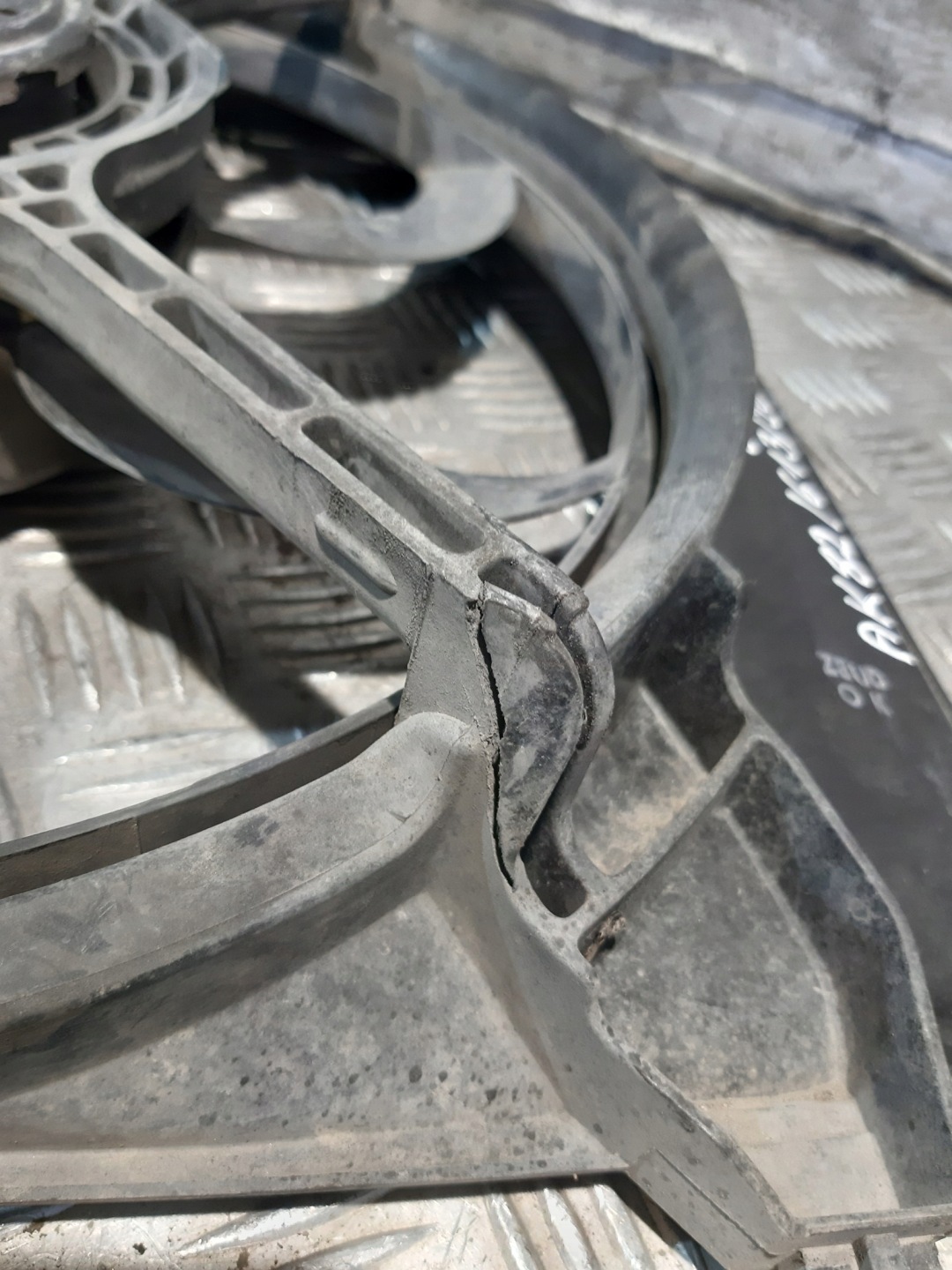 Ventola radiatore HYUNDAI SANTA FE e 2.0 CRDI