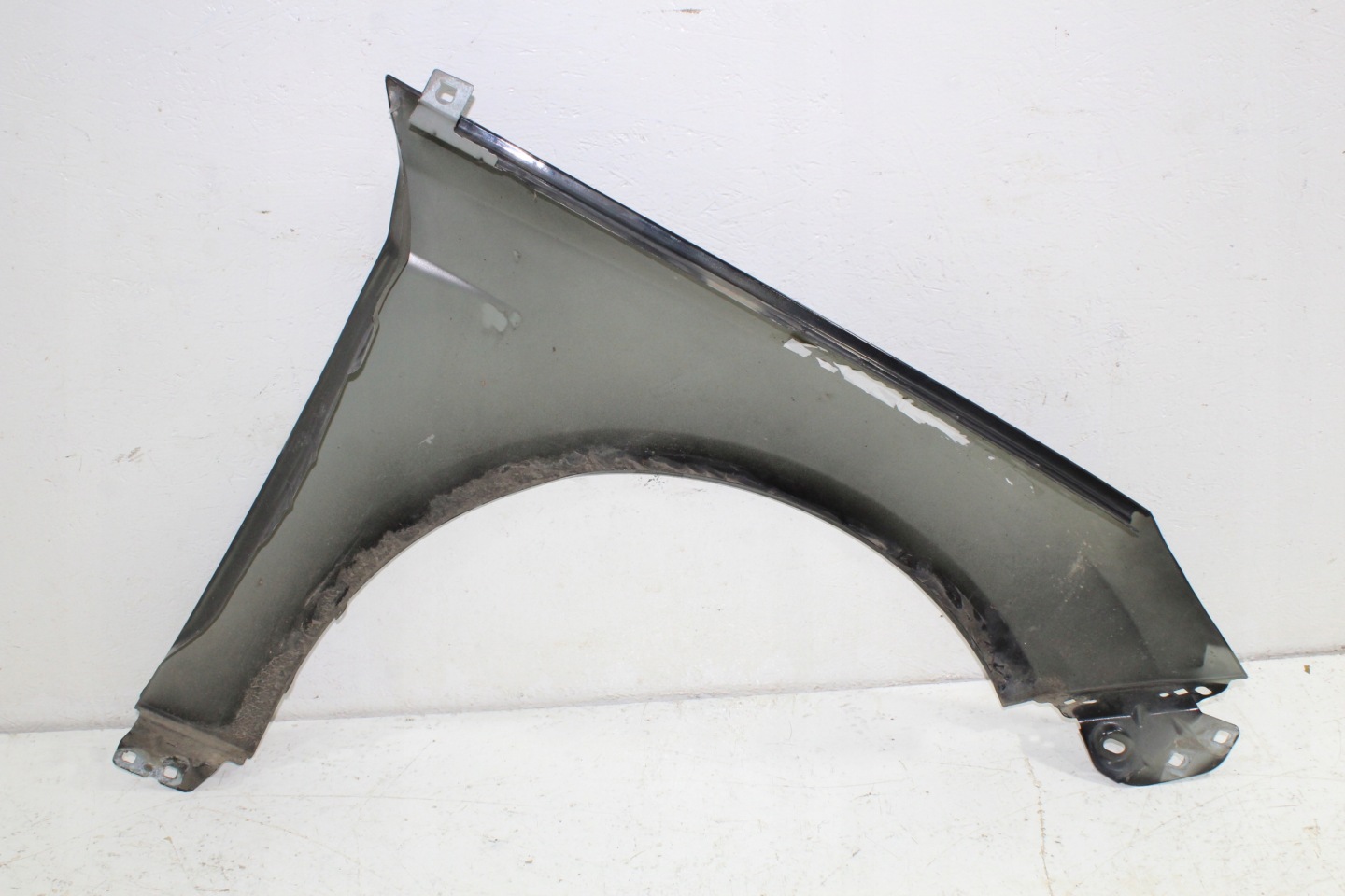 Ford Focus MK3 blatník levý předek přední