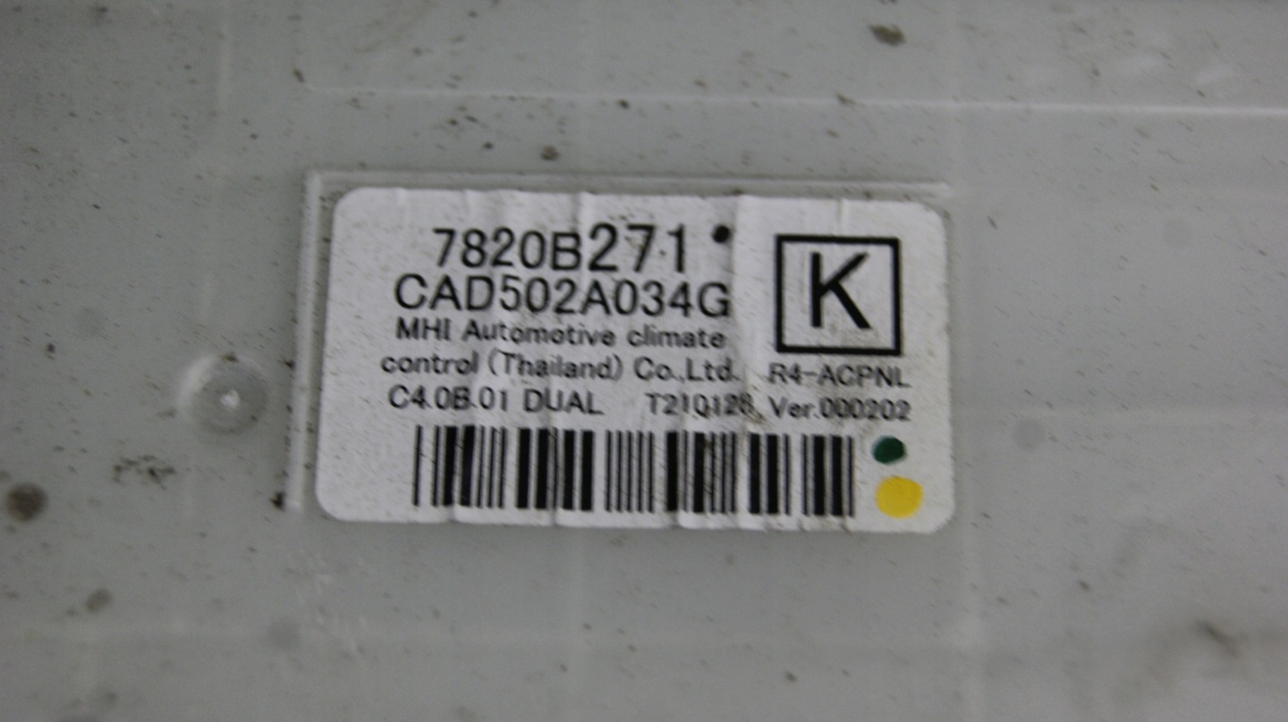 control panel air conditioning devices MITSUBISHI L 200 8002G0401