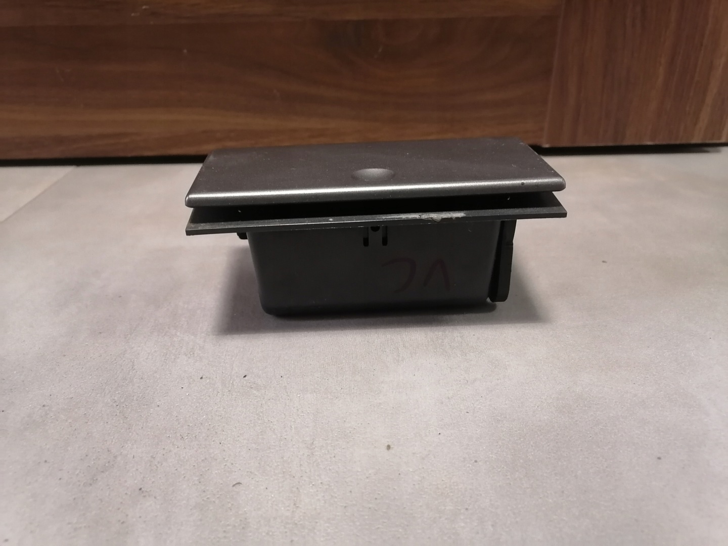 OPEL VECTRA C ashtray 230635620 9181518