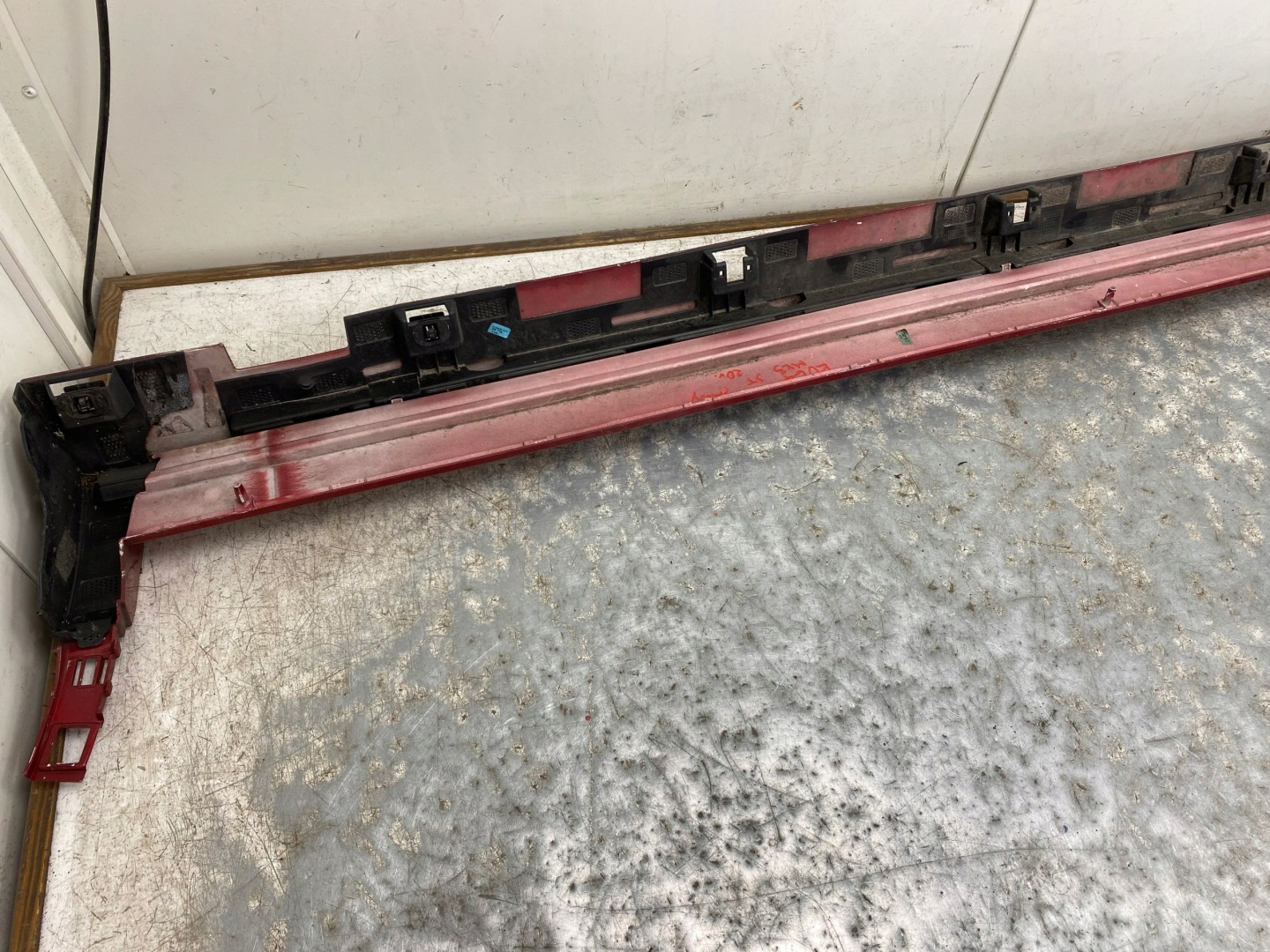 FORD KUGA MK3 ST LINE moulding threshold right LV4B-S10154-BEW