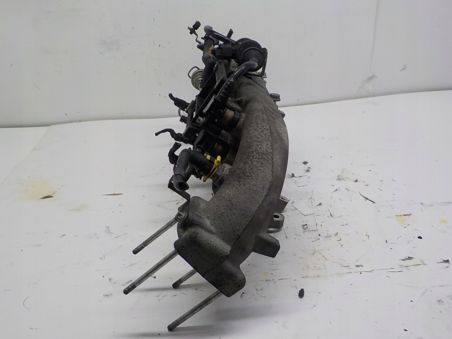 OPEL ASTRA J 1.6T intake manifold 55564546