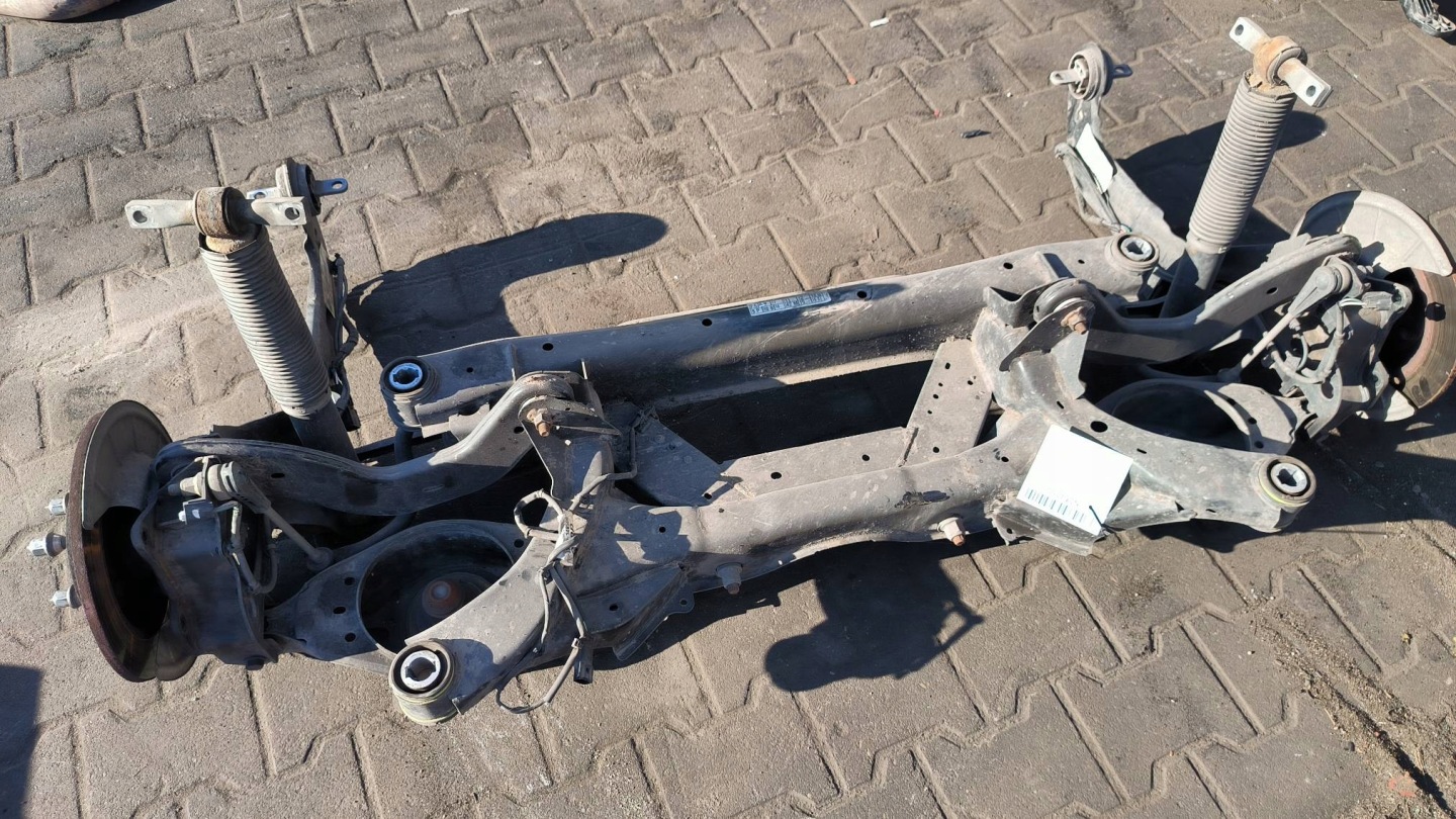 träger / Achsträger heck FORD FOCUS MK4 KOMBI