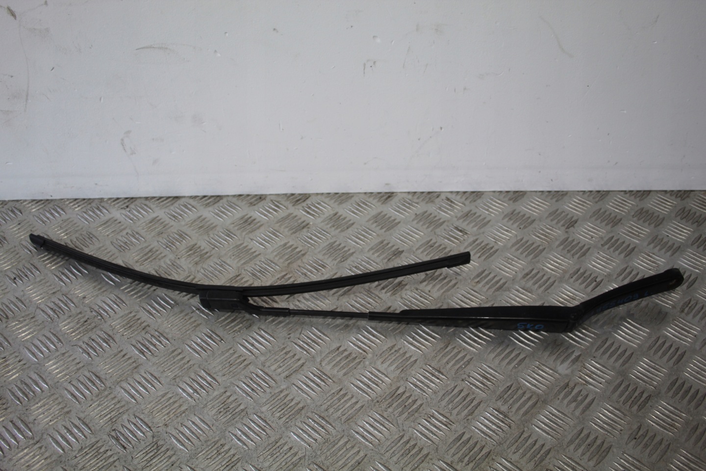 wiper arm left VW GOLF VI 6 1K9 KOMBI