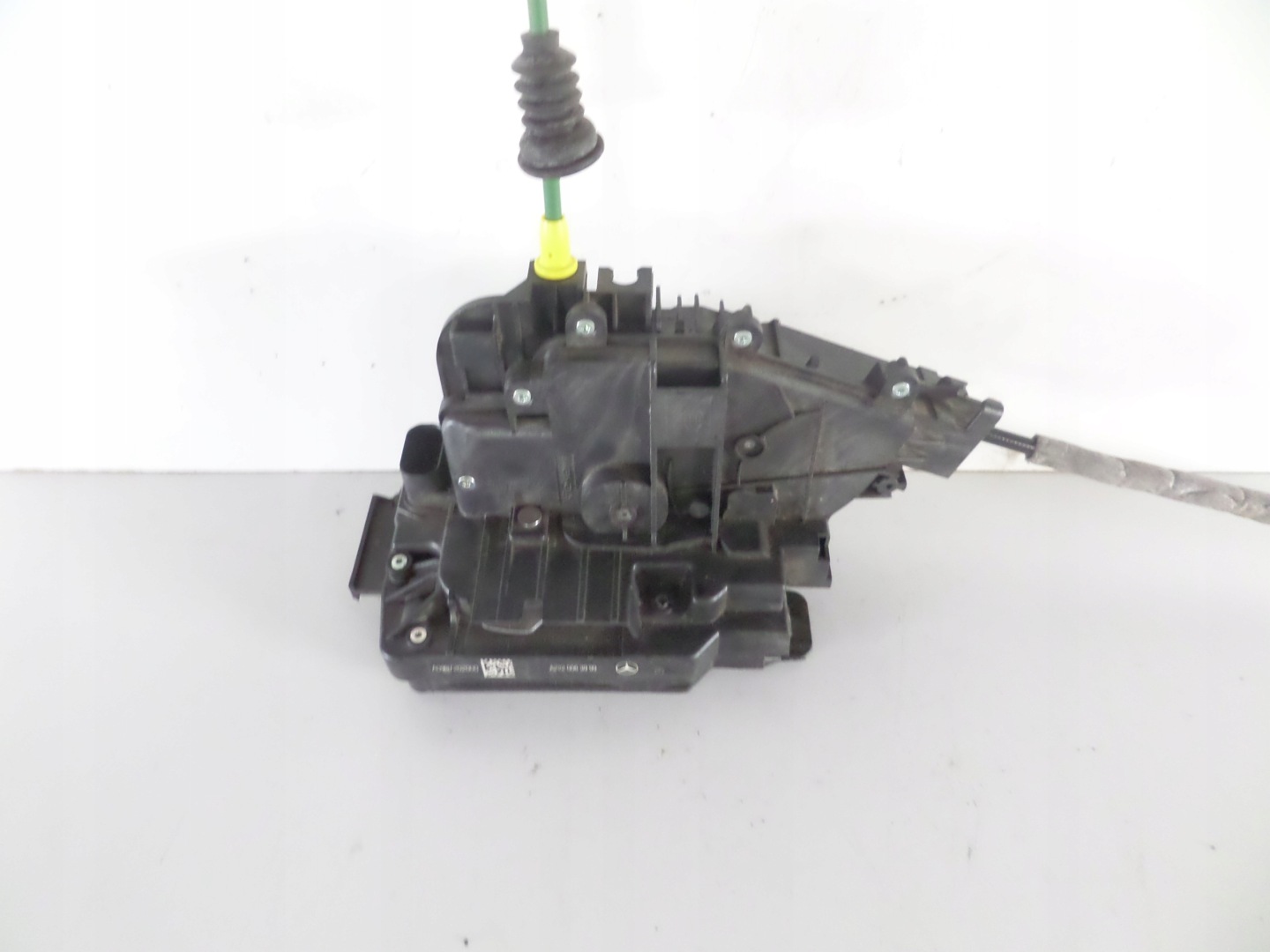 lock door right front MERCEDES C KLASA W205 14