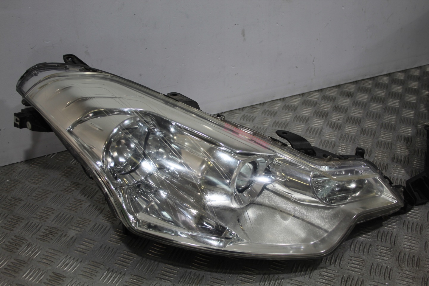 light right front front XENON CITROEN C-CROSSER