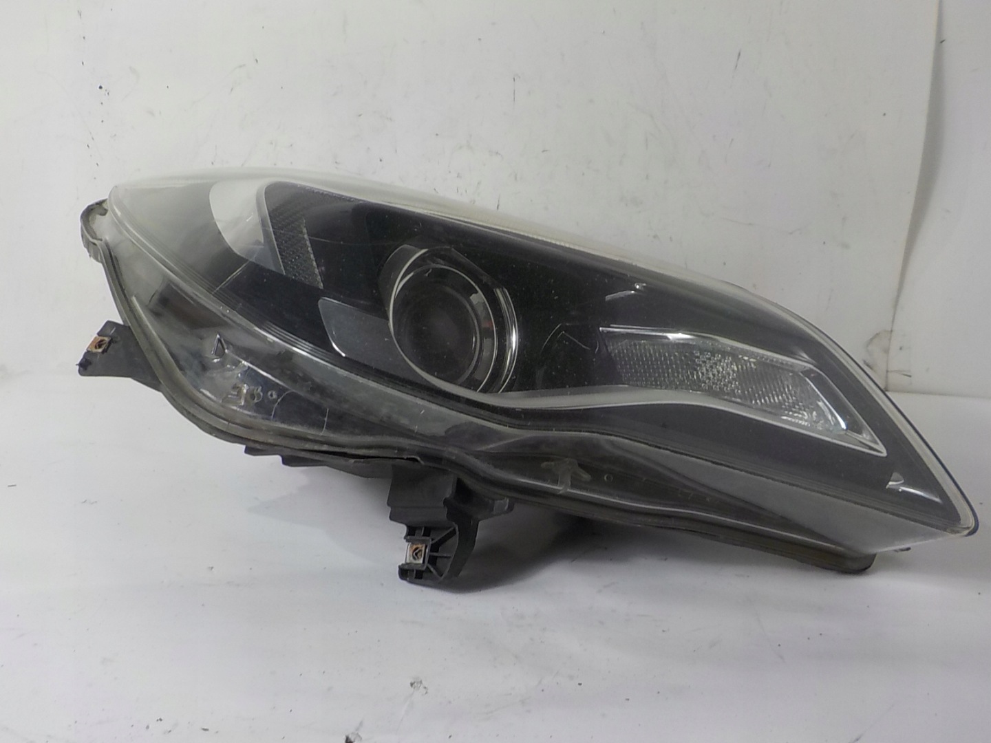 OPEL INSIGNIA A LIFT light right front front UK