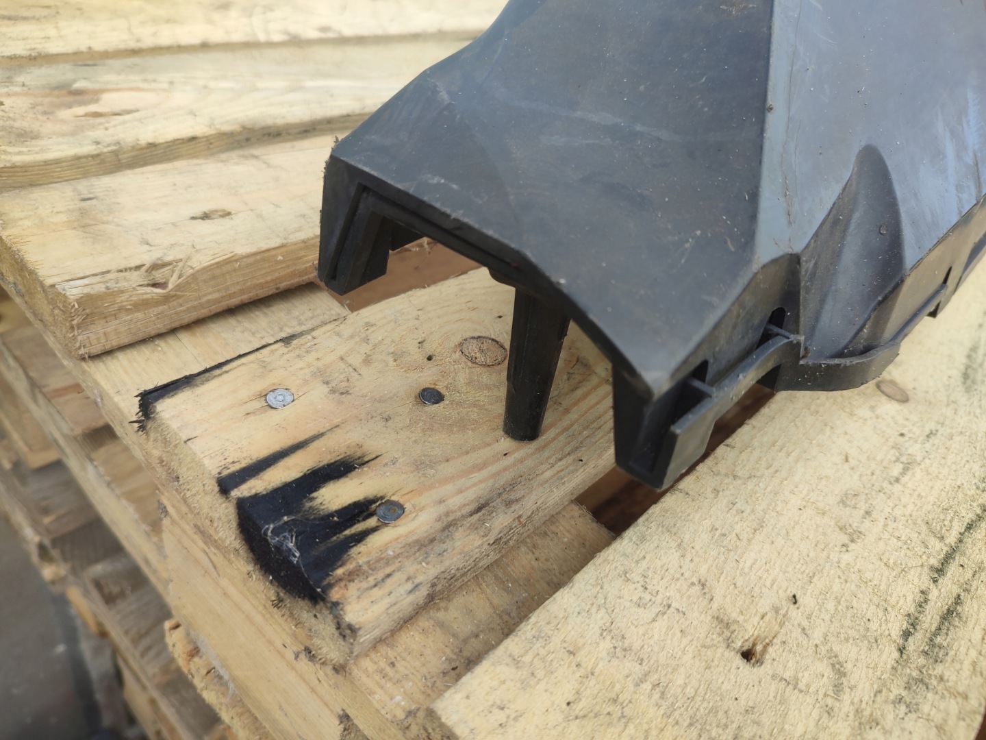 VOLVO V60 a S60 II ABSORBER nárazníku předek předního 30795051-2
