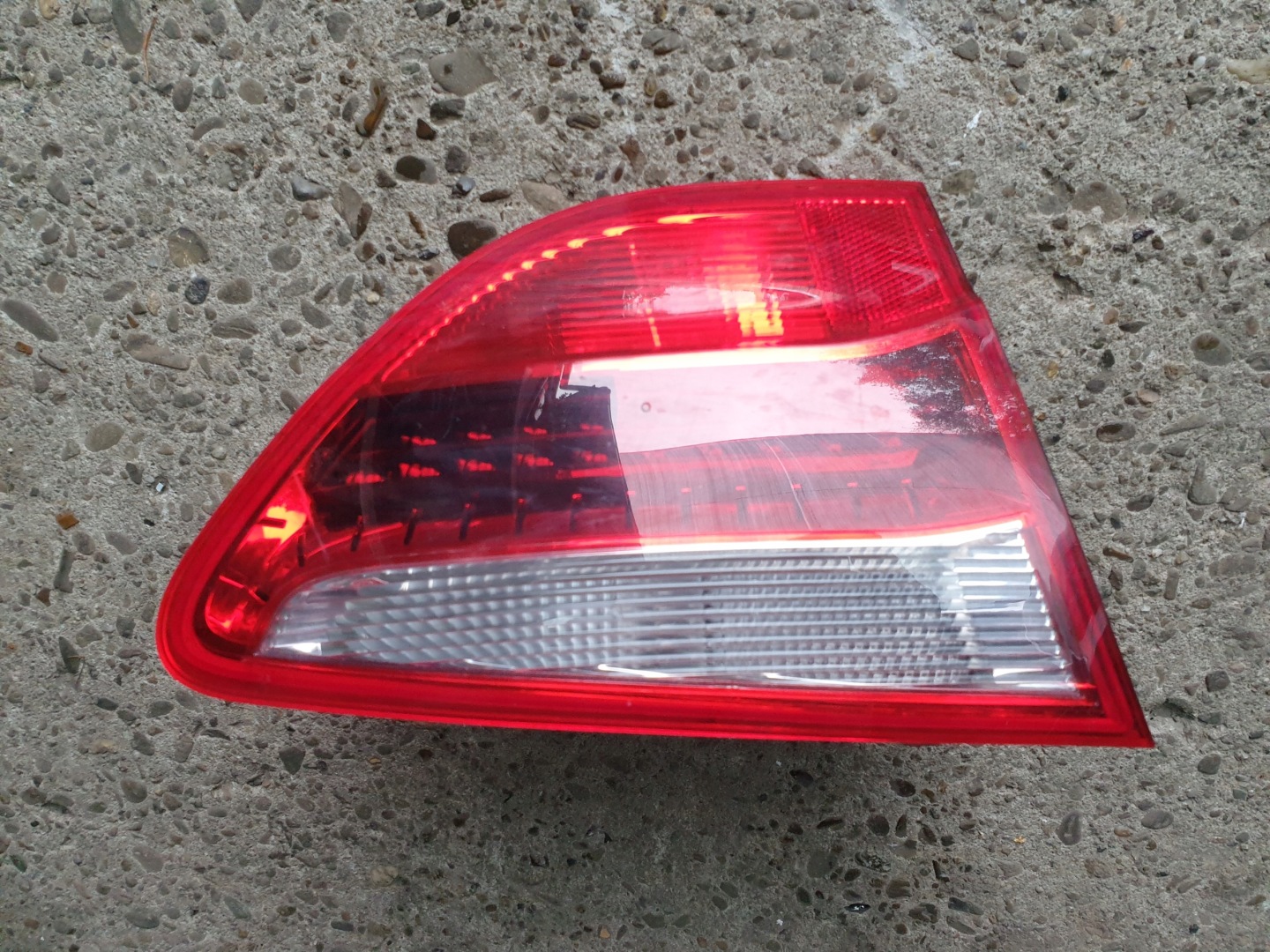 light rear left SEAT EXEO 2009-2013 KOMBI LED 3R9945093A
