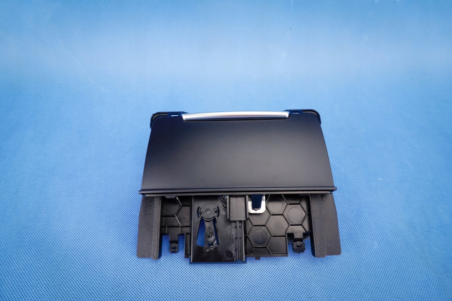 ashtray passenger compartment Audi A4 8K A5 8T Q5 8R 8K0857951C