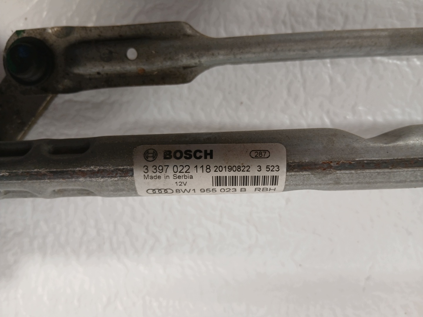 AUDI A4 B9 LIFT Wischergestänge 8W1955119A