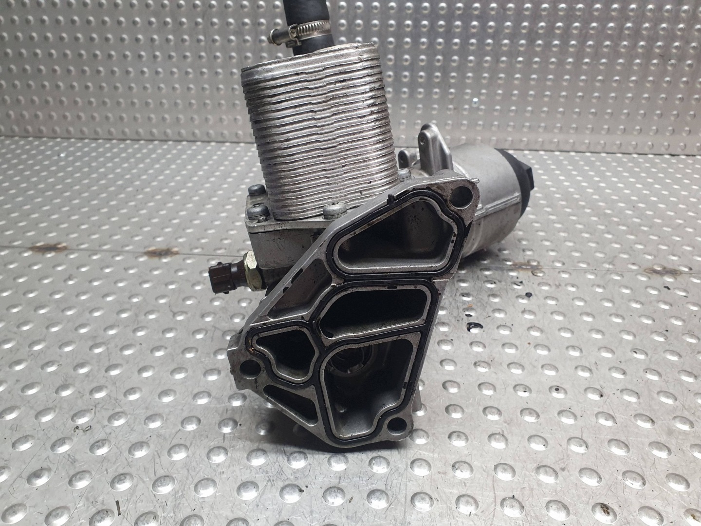 cover of a filter, oil 7788453 BMW E91 E90 E60 E61 X5 E70 E53 E65 3.0 D M57