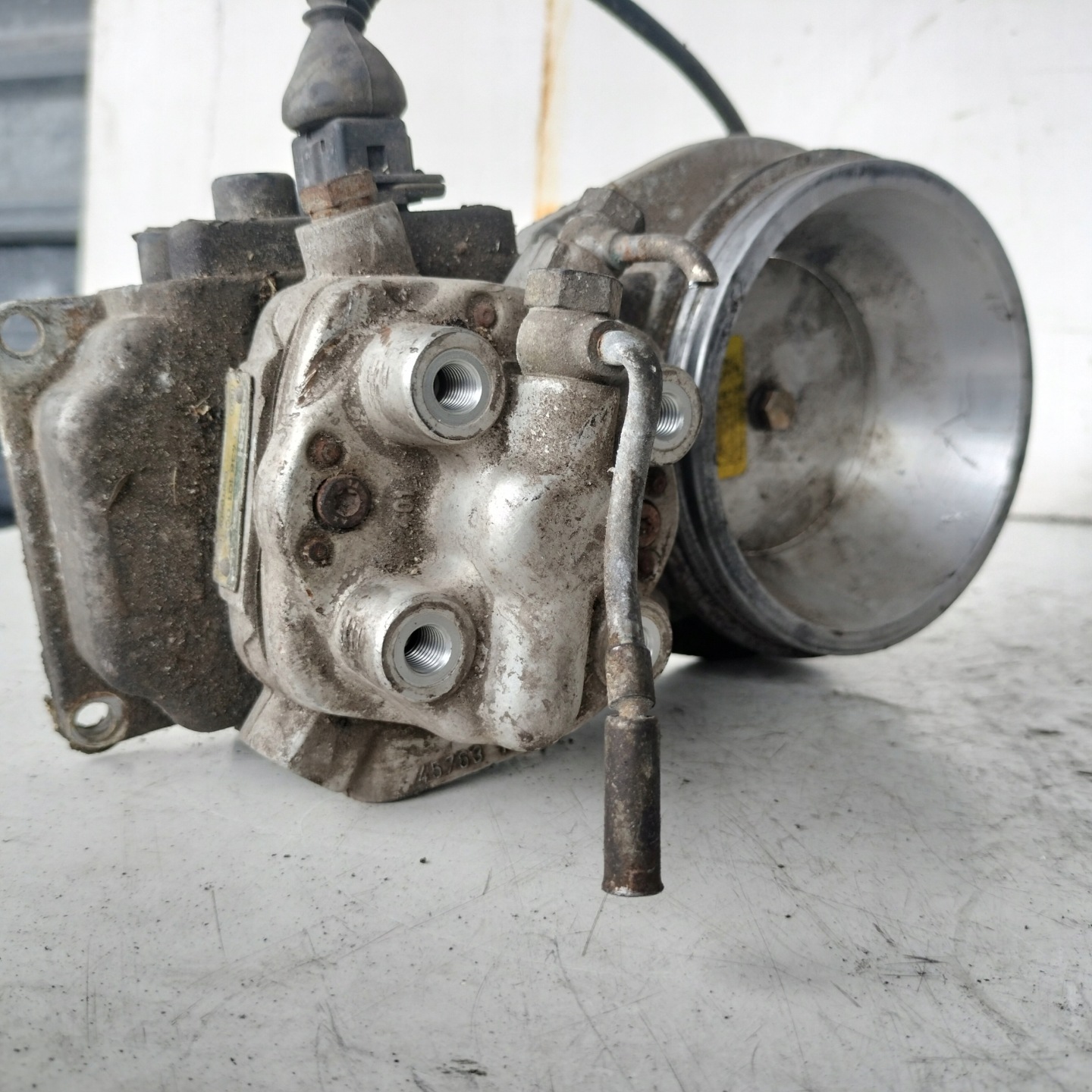 AUDI 80 B3 1.8 distributore carburante 026133353 BOSCH