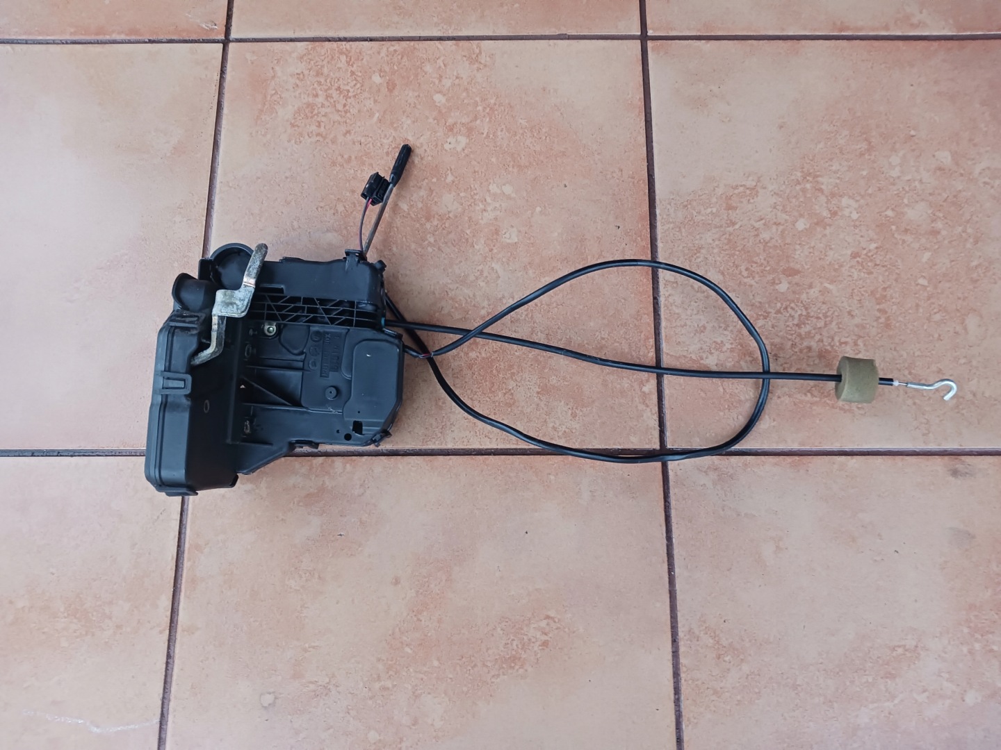 lock door right front MERCEDES W203 2037200435