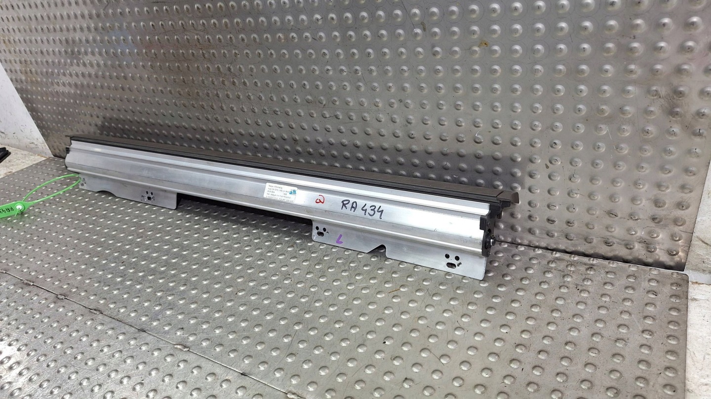 blinds windows left rear 4H4861333Q AUDI A8 D4