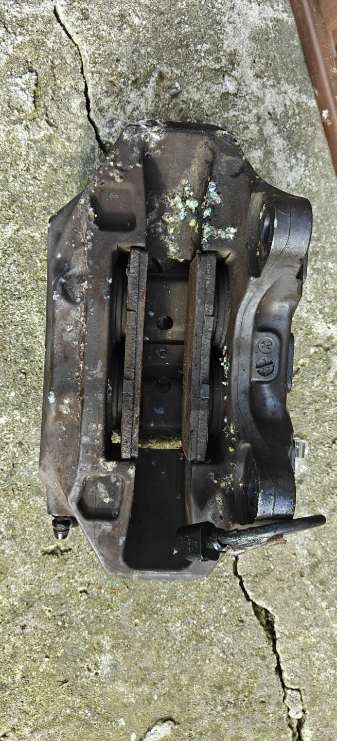 VW Touareg II 7P 10- 3.6 FSI Brembo caliper brake front right front