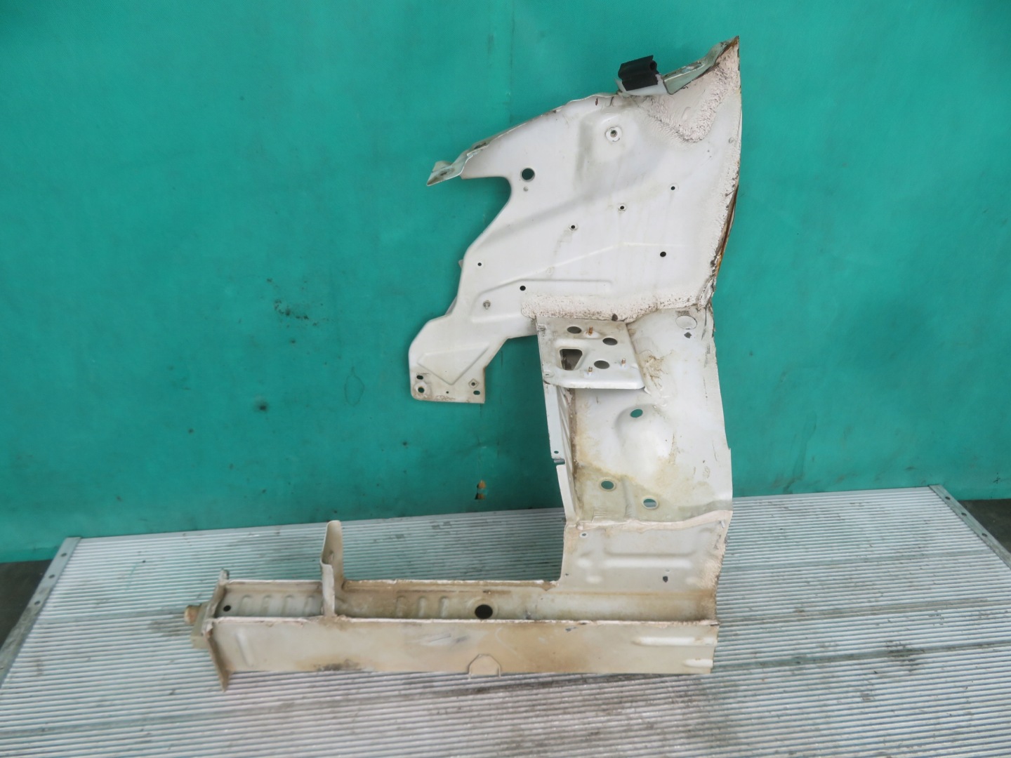 quarter quarter right front MERCEDES SPRINTER 906 15R