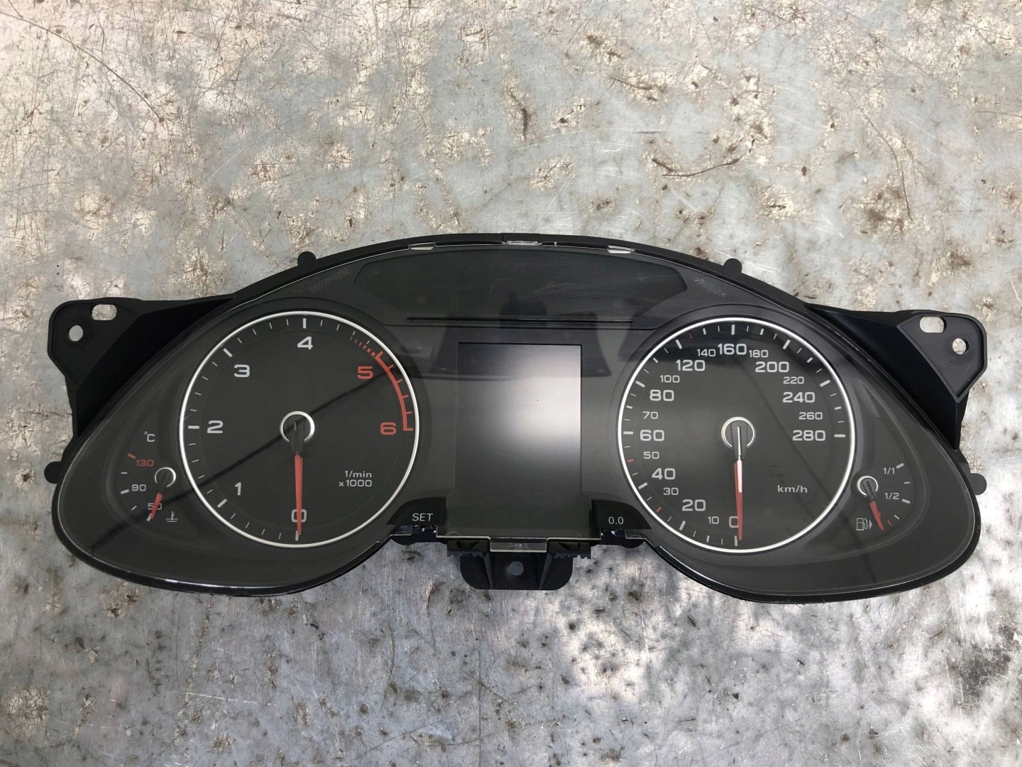 dials dials AUDI A4 B8 LIFT 8K0920932 EUROPA