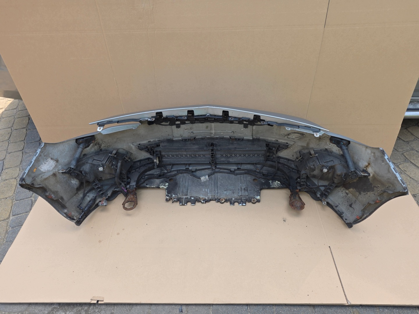 Opel Astra J IV 4 front bumper front XENON washers grille