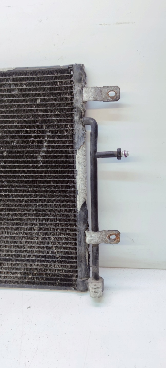 Radiateur climatisation AUDI A4 B7 8E0260401Q