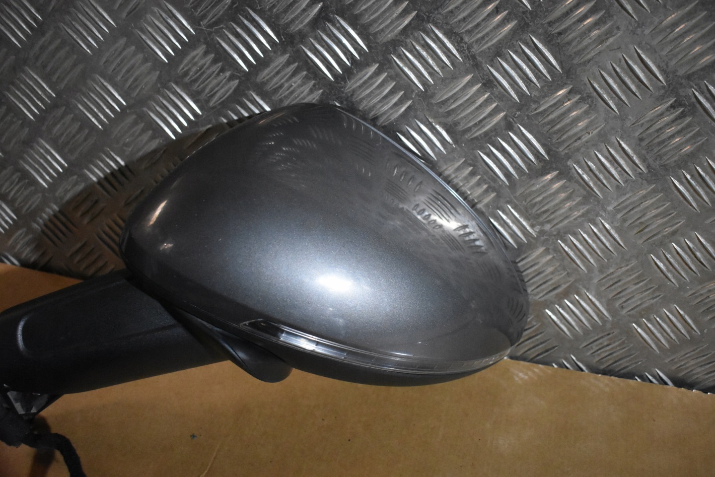 IDEALNE mirror left ASYSTENT 15+2 PIN PORSCHE MACAN M7S 1