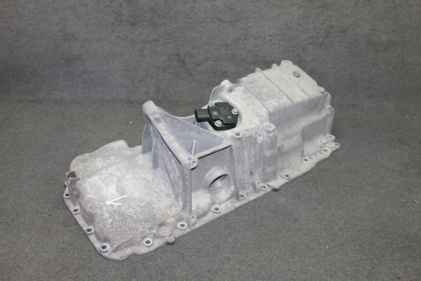 BMW E90 E91 E92 3.0D N57D30A - sump oil sensor X-DRIVE - 7800323