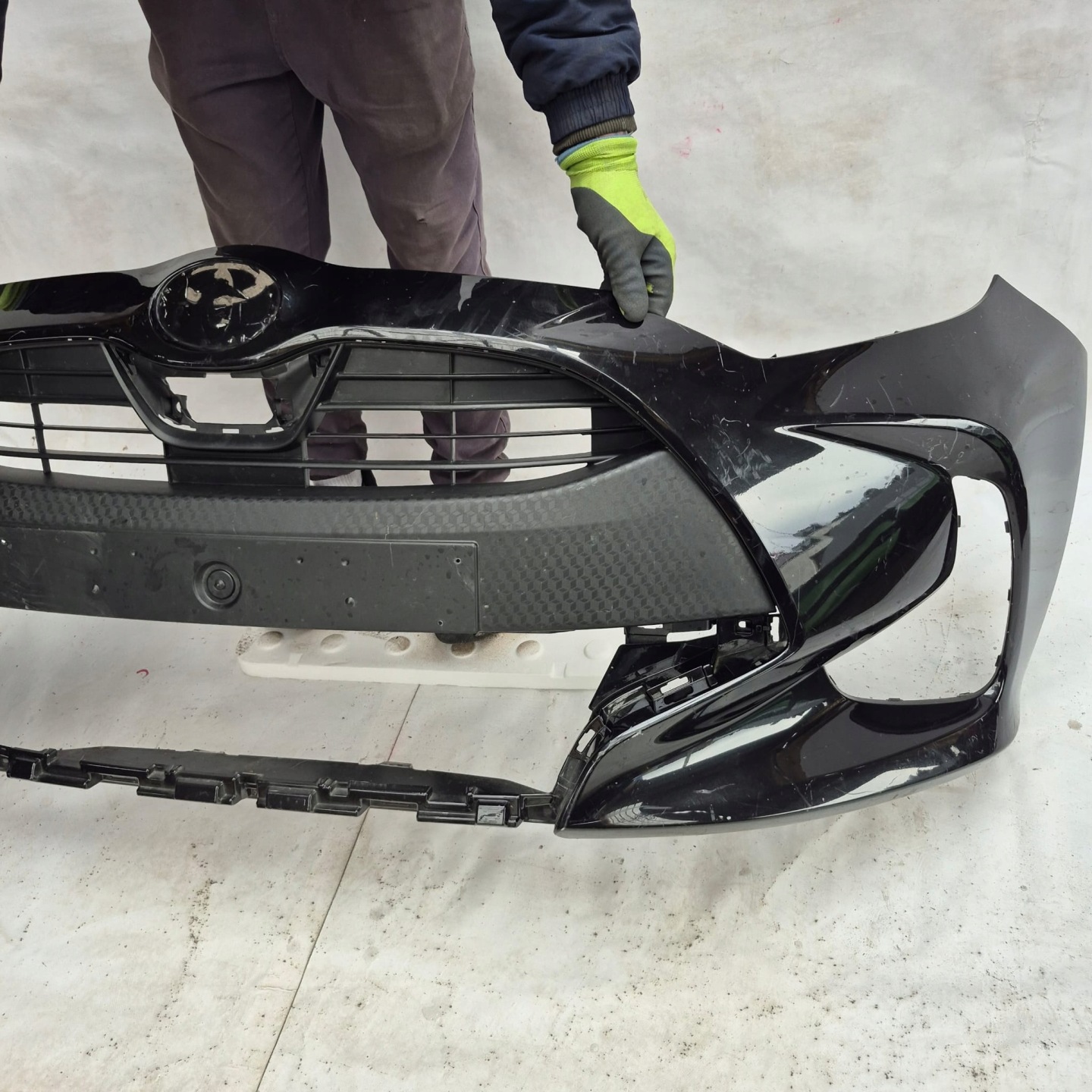 TOYOTA YARIS IV 4 20-> nárazník předek přední