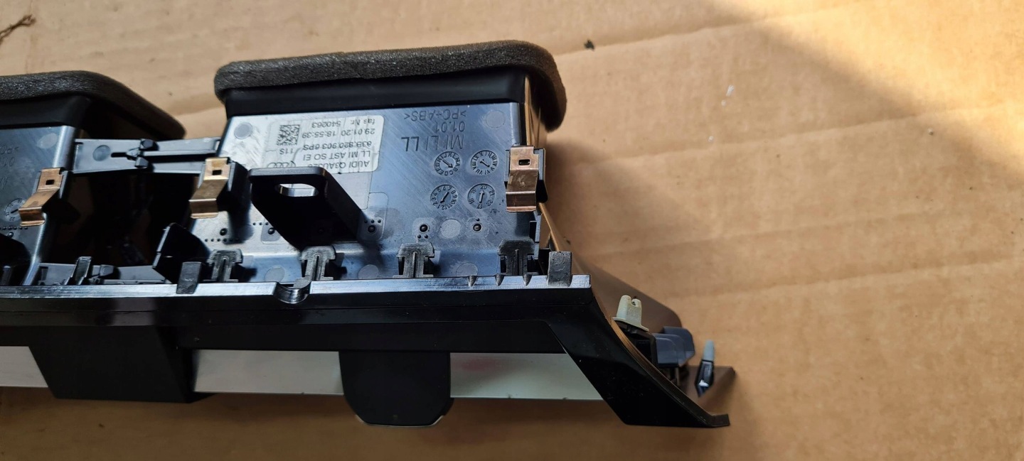Q3 83A grid air conditioning devices central PIANO EU 83B820903