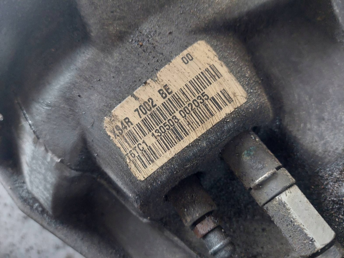 Getriebe FORD FOCUS MK1 LIFT XS4R-7002-BE