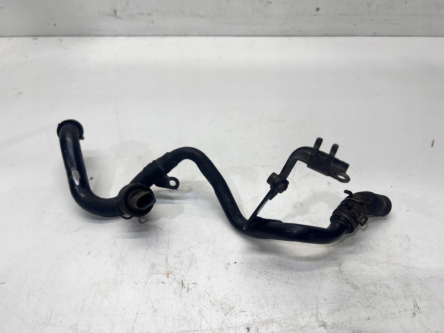 vedení hadice vody AUDI A6 C6 2.7 3.0 059121065AK