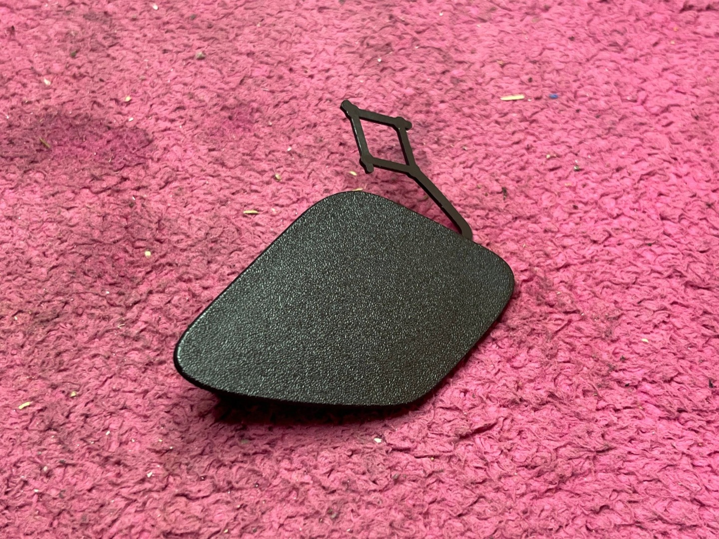 towing hook cap rear part original Opel Mokka B 16808025XT
