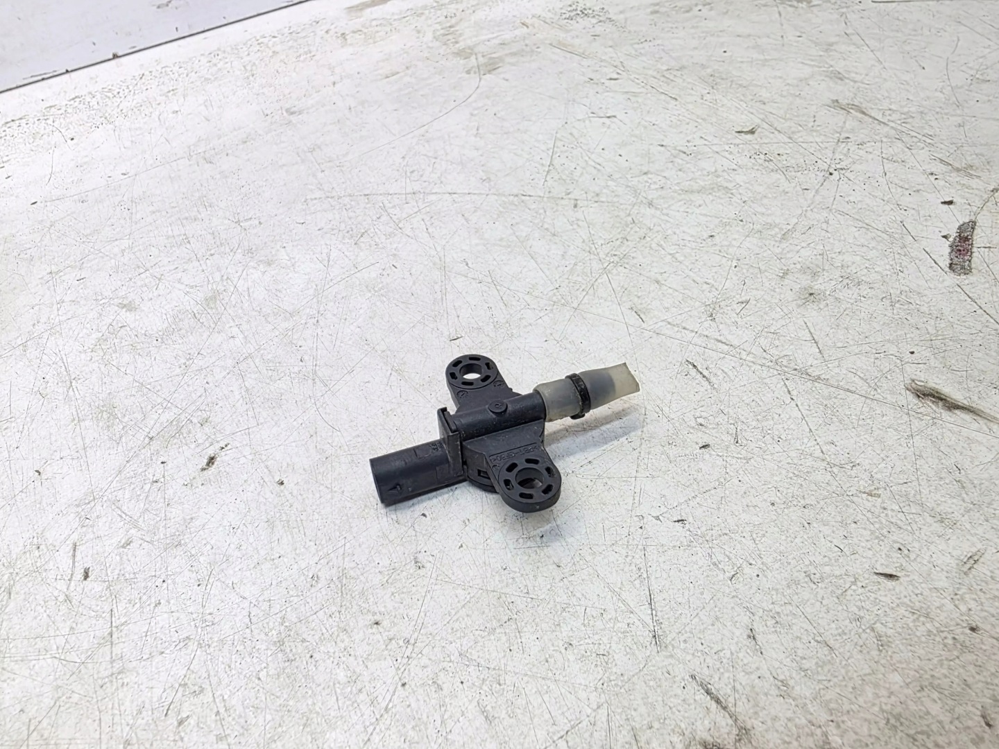 sensor OCHRONY PIESZYCH AUDI A4 B9 A5 8W 8W0959121B