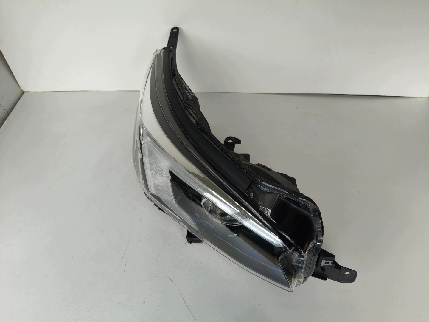 light right REFLEKTOR SUBARU OUTBACK 22- LIFT FULL LED