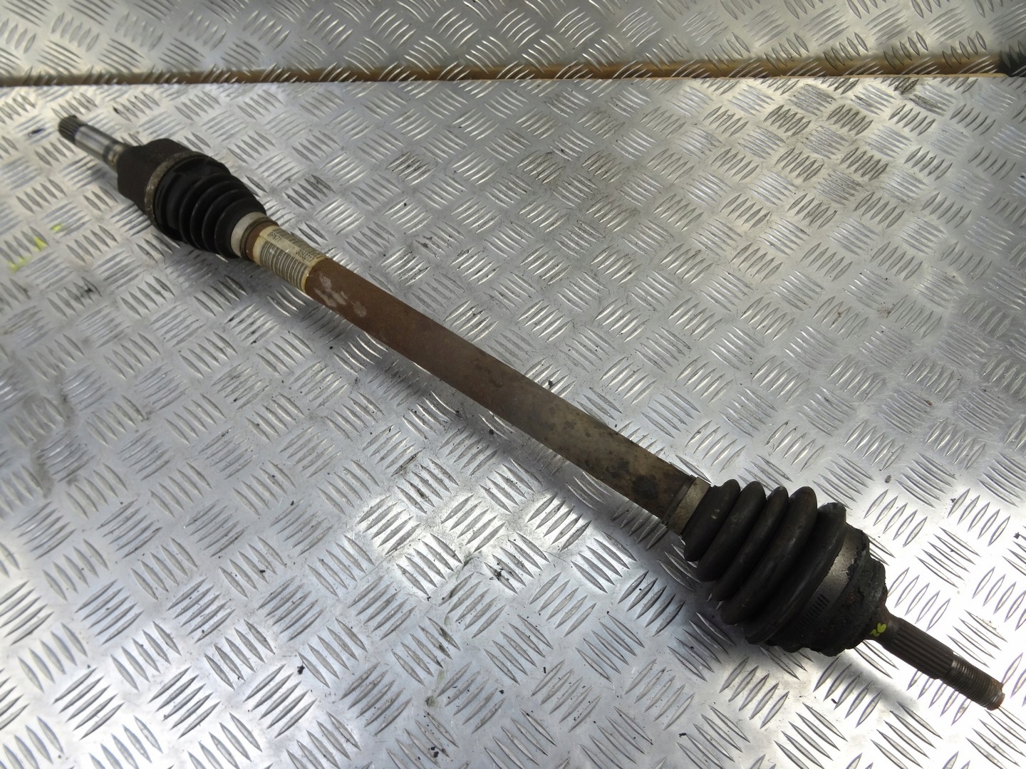 PEUGEOT 2008 semi-axis right long 9677209880 1.2 VTI